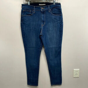 NWOT Levi’s 721 High Rise Skinny Jeans 32